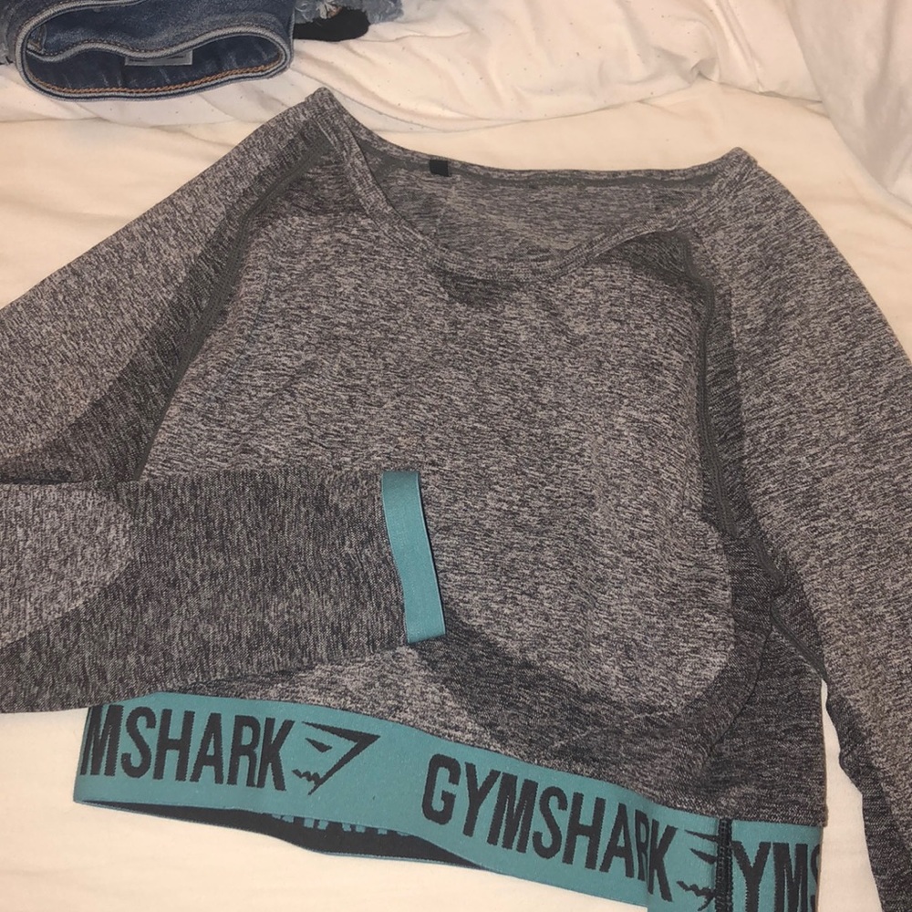 SUPER cute workout top